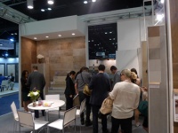 东鹏携原创新品亮相美国石材瓷砖展 意在深化北美市场