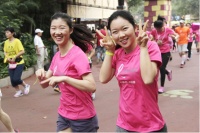 时尚·悦跑圈粉红闺蜜跑（广州站）温暖开跑