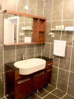 现代庄重优雅的经典中式风格一居室家装效果图