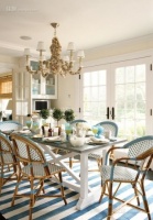 喂，你看看别人家的餐椅长什么样