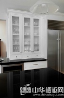 橱柜容量大好似图书馆 让厨房存储更便捷