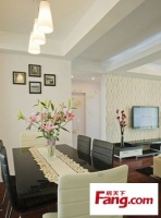 夫妻10万打造唯美简约两居 装修神奇客厅一厅三用