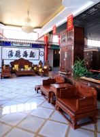 和辉红木赵辉：精雕细琢红木精品