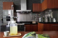 风量大=吸力强？ 四步选购优质油烟机