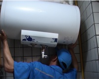 做足100分 美的热水器售后在竞争中星光熠熠