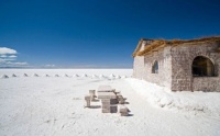 世界上第一家用沙子建成的酒店：第二天就被海水冲走