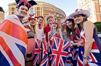 英国青年租房生活堪忧 实质房价增速全球第一！