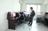 踏实的“轮印”——谭继成