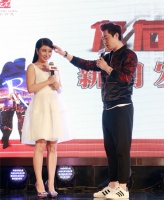 左右沙发投资都市疯狂惊喜剧 爆笑中再释“幸福”