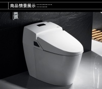 没有车模，有“她”车展美艳十足