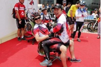 西昊家具万盛居体验馆吸引大批“骑士”争相“竞坐”