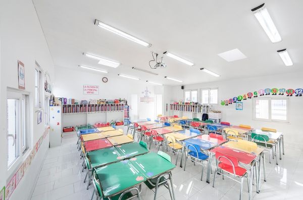 Land：智利孔斯蒂图西翁 地震后重建小学