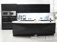 黑色钢琴烤漆橱柜 宛若钻石般的外形