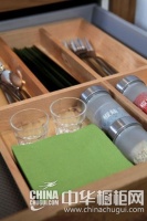 初夏给厨房来一抹薄荷绿 橱柜的清新格调即刻展现