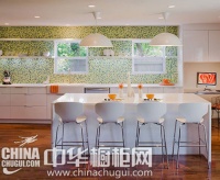 如此艳丽但不俗气 鲜活色彩的橱柜设计