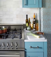 涂料壁纸全面出击 呈现蓝色系厨房