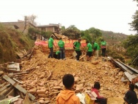 尼泊尔遭强震 全友人在行动