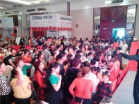 帅丰集成灶火爆广西北海砍价会  71单完美夺冠