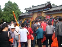 200保安保10万群众平安