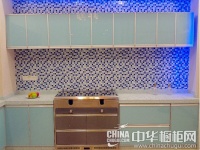 凸显科技品质 三款集成灶橱柜搭配详评