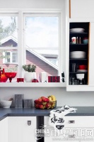 让厨房更“减龄” 纯真橱柜本色出演