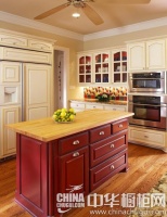橱柜岛台惊艳四座 增加厨房可观赏性