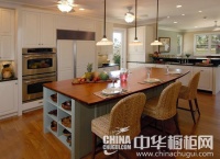 橱柜岛台惊艳四座 增加厨房可观赏性