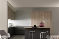 案例：艳丽但不俗气 鲜活色彩的橱柜设计