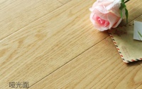 贝尔日暖风和系列多层实木地板 品味自然风味