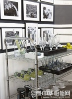 可移动的厨房 滑动岛台橱柜设计