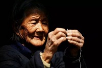 母亲之恩情，我们能拿什么来报？