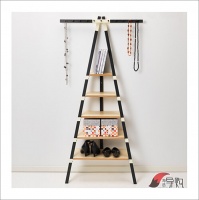 玄关设计有绝招 隔断收纳两不误