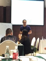 不换思想就换人-变革时代的不变之道