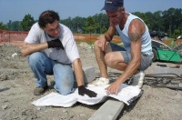 美国大叔自建带泳池三居别墅秒杀千平豪宅