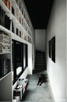 硬朗却温馨的设计师住宅