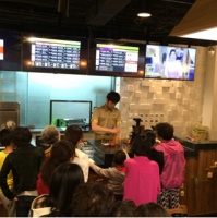 心生活联手惠人芳送出母亲节的健康礼物