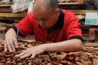 集古韵今(大不同):树立工艺旗 手握质量锤