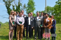 大自然 “我为蓝天种棵树”登陆美国华盛顿