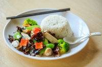 天下配菜：国内首创原生态快餐服务