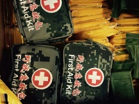 华耐登山队队员抵达尼泊尔灾区实施救援