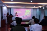 绿色语言是手语，沟通世界365