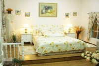 小地台有大作用 凹凸有致室内设计