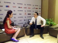 华耐家居集团荣获2014中国财经峰会大奖