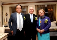 澳洲前总理亲临剪刀石头布家居共贺奢华床垫A.H.BEARD入驻
