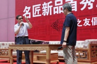 名匠木坊倡读书    浅色新品秀京城