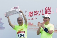 左右沙发示范家居业，怎么跑向“幸福蓝”