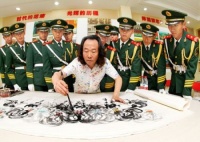 千蕊人生与著名艺术家慰问国旗护卫队官兵