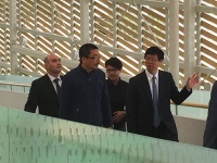 谁把中国设计师推向了世界？