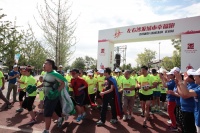 “幸福跑”奔赴蓉城 左右沙发不跑寻常路