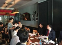 《新国际法律英语》中文版出版